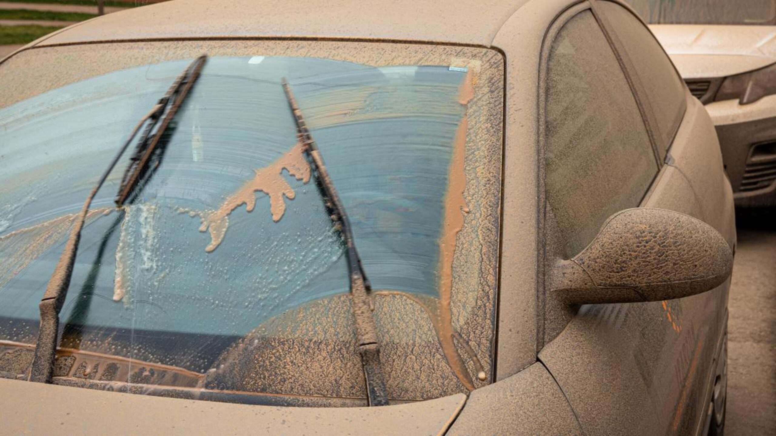 Consejos para limpiar el interior de tu coche. Qué hacer y qué no hacer. -  Area365